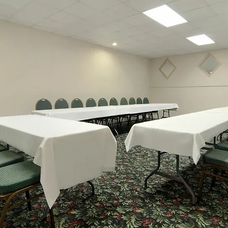 Ramada By Wyndham & Suites Warner Robins 